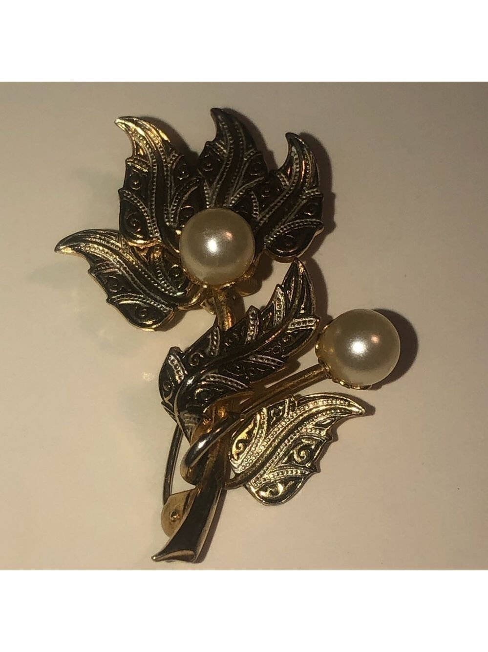 Vtg Damascene Spanish Toledo Gold Tone & Black Leaves Faux Pearl Approx 2” - Picture 3 of 6